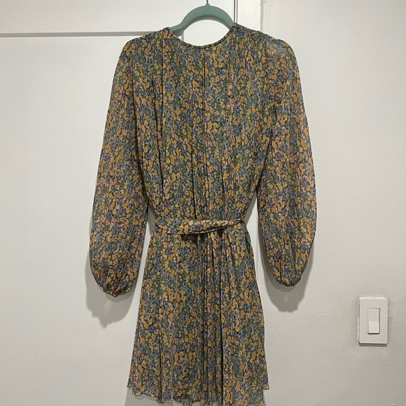 Zara- Printed Pleated mini dress - Picture 8 of 9